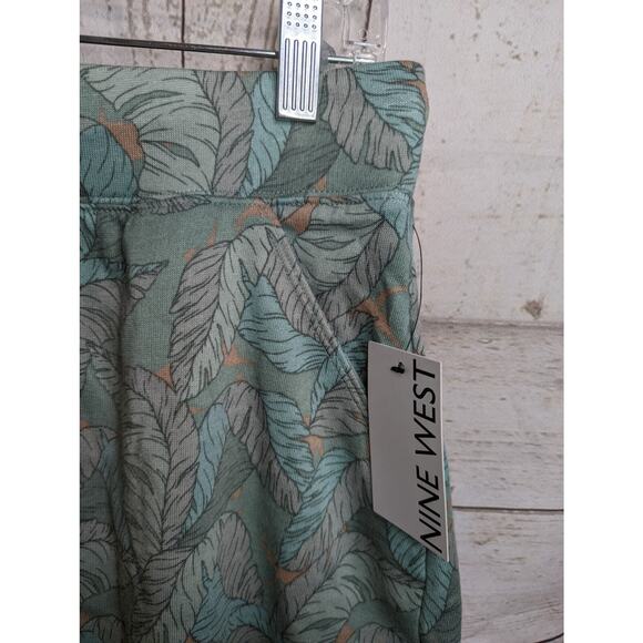 NEW Nine West Tropical Leaf Print Skirt Size S 17" l Green Pockets - Picture 5 of 6